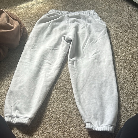 Tna cozy fleece boyfriend sweatpants - Picture 3 of 3